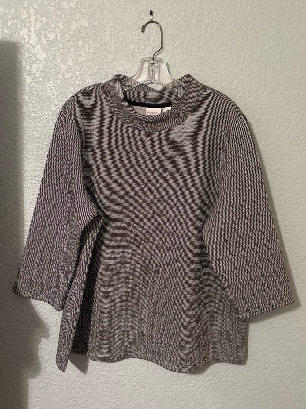 Chicos Weekends Sz 3 (XL/14) Women’s Black/Gray/White  3/4 Sleeve Pullover Top